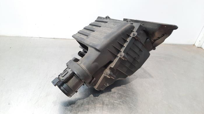 Begagnade Luftfilterhus Volkswagen Passat (3G2) 1.6 TDI 16V Pris € 48,40 Inklusive moms erbjuds av Autohandel Didier