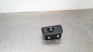 Used AIH headlight switch Volkswagen Passat (3G2) 1.6 TDI 16V Price € 42,35 Inclusive VAT offered by Autohandel Didier