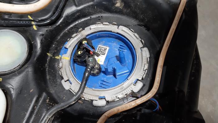 Bomba eléctrica de combustible de un Skoda Karoq 1.0 TSI 12V 2019