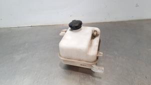 Used Expansion vessel Hyundai iX35 (LM) 1.7 CRDi 16V Price € 18,15 Inclusive VAT offered by Autohandel Didier