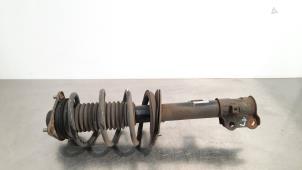 Used Fronts shock absorber, left Hyundai iX35 (LM) 1.7 CRDi 16V Price € 66,55 Inclusive VAT offered by Autohandel Didier