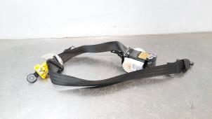 Used Front seatbelt, left Hyundai iX35 (LM) 1.7 CRDi 16V Price € 127,05 Inclusive VAT offered by Autohandel Didier