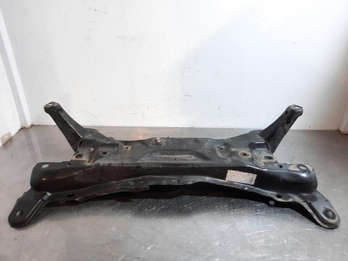 Subframe from a Toyota Yaris III (P13) 1.5 16V Hybrid 2018