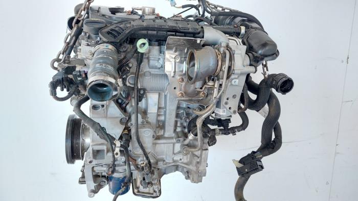 Engine from a Peugeot 2008 (UD/UK/UR/US/UX) 1.2 VTi 12V PureTech 100 2022