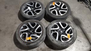 Used Set of wheels + tyres Renault Captur (2R) 1.2 TCE 16V EDC Price € 447,70 Inclusive VAT offered by Autohandel Didier
