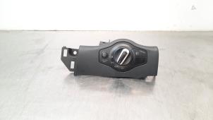 Used AIH headlight switch Audi RS 4 Avant (B8) 4.2 V8 32V Price € 48,40 Inclusive VAT offered by Autohandel Didier