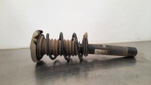 Used Fronts shock absorber, left Mini Clubman (F54) 2.0 Cooper S 16V Price € 96,80 Inclusive VAT offered by Autohandel Didier
