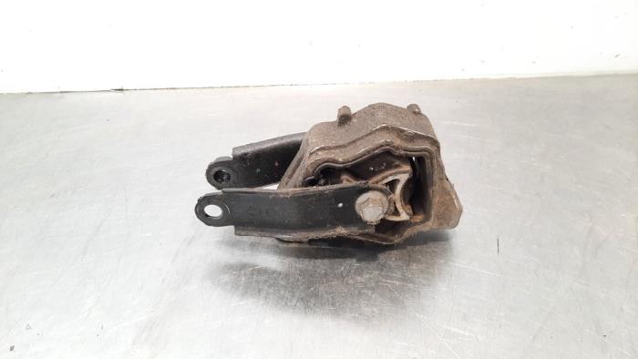Used Engine mount Volvo XC60 I (DZ) 2.0 D3 16V Price € 18,15 Inclusive VAT offered by Autohandel Didier