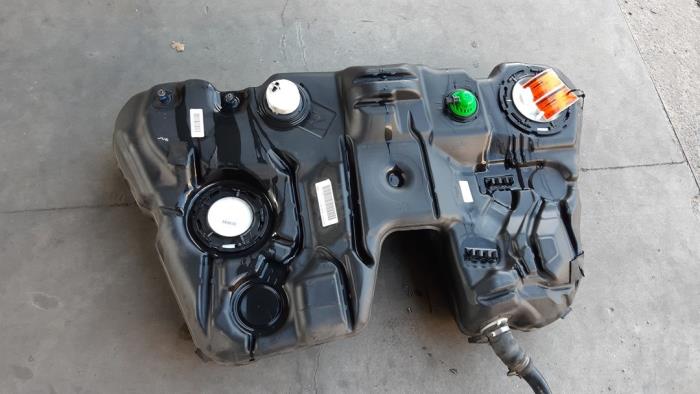 Tank from a Volvo XC60 I (DZ) 2.0 D3 16V 2017