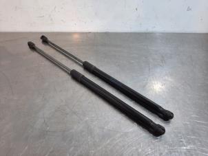 Used Set of gas struts for boot Volkswagen Polo V (6R) 1.0 12V BlueMotion Technology Price € 30,25 Inclusive VAT offered by Autohandel Didier