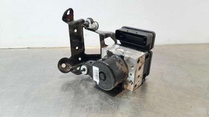 Begagnade ABS-pump Volvo XC60 I (DZ) 2.0 D3 16V Pris € 60,50 Inklusive moms erbjuds av Autohandel Didier