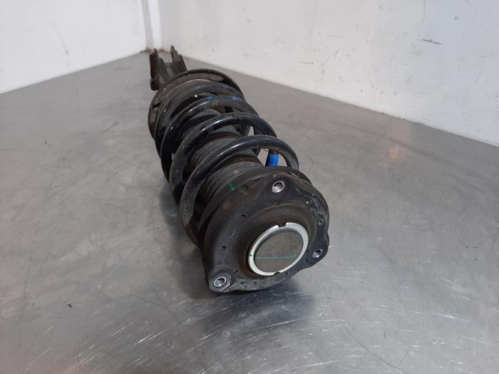 Front shock absorber, right MG HS 1.5 EHS T-GDI Hybrid - 824904015690 