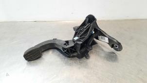 Used Clutch pedal Peugeot 3008 II (M4/MC/MJ/MR) 1.6 16V HYbrid 225 Price € 36,30 Inclusive VAT offered by Autohandel Didier