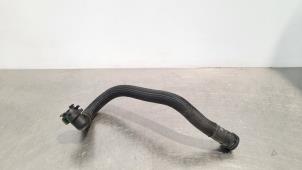 Used Radiator hose Peugeot 308 (F3/FB/FH/FM/FP) 1.5 Blue HDi 130 16V Price € 30,25 Inclusive VAT offered by Autohandel Didier