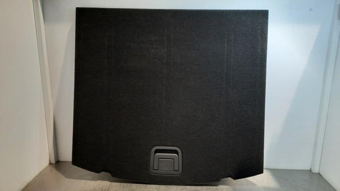 Boot mat from a Toyota Corolla Touring Sport (E21/EH1) 1.8 16V Hybrid 2020