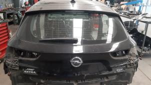 Usados Portón trasero Opel Astra K 1.6 CDTI 16V Precio € 544,50 IVA incluido ofrecido por Autohandel Didier