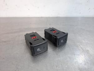 Used Seat heating switch Suzuki Ignis (MF) 1.2 Dual Jet 16V Price € 36,30 Inclusive VAT offered by Autohandel Didier