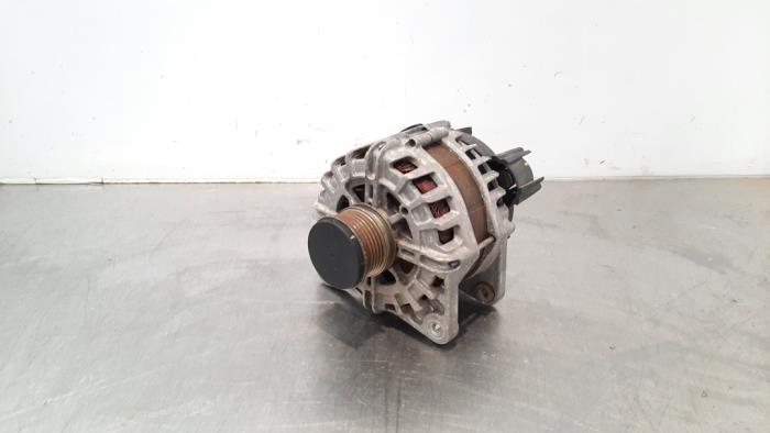 Begagnade Dynamo Renault Clio V (RJAB) 1.5 Blue dCi 85 Pris € 163,35 Inklusive moms erbjuds av Autohandel Didier