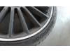 Llanta y neumático de un Mercedes-Benz C (C205) C-220d 2.2 16V BlueTEC 2016