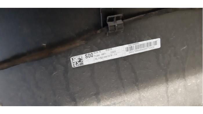 Rear bumper from a BMW 3 serie (G20) 320i 2.0 TwinPower Turbo 16V 2019