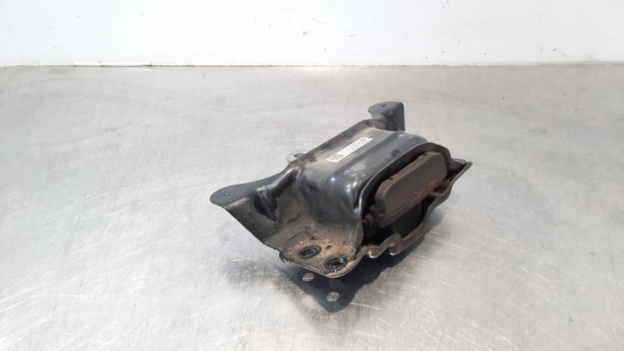 Used Engine mount Volkswagen Golf VII (AUA) 2.0 GTI 16V Performance Package Price € 36,30 Inclusive VAT offered by Autohandel Didier
