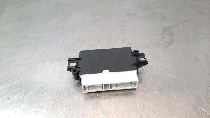 PDC Module from a Volkswagen T-Roc 1.6 TDI BMT 16V 2020