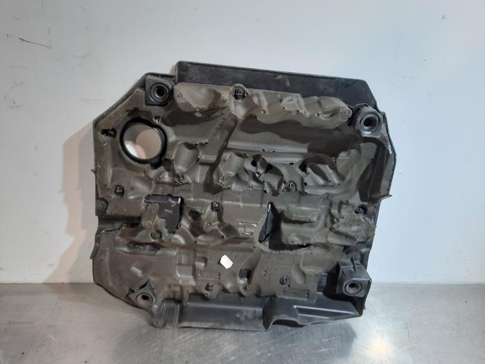 Engine cover from a Volkswagen Tiguan (5N1/2) 2.0 TDI 16V 2016