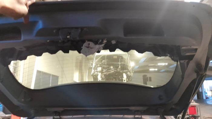 Portón trasero de un Peugeot 308 (L3/L8/LB/LH/LP) 1.2 12V e-THP PureTech 130 2019