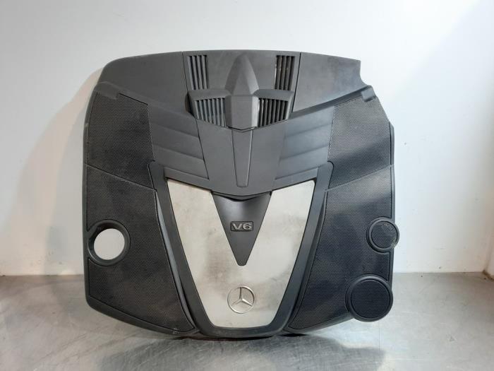 Used Engine cover Mercedes ML II (164/4JG) 3.0 ML-320 CDI 4-Matic V6 24V Price € 42,35 Inclusive VAT offered by Autohandel Didier