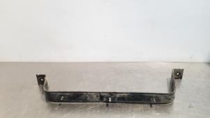 Used Fuel tank bracket Opel Astra K 1.6 CDTI 16V Price € 18,15 Inclusive VAT offered by Autohandel Didier