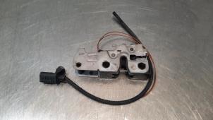Used Bonnet lock mechanism Porsche Panamera (970) 3.0 V6 24V 2S Price on request offered by Autohandel Didier