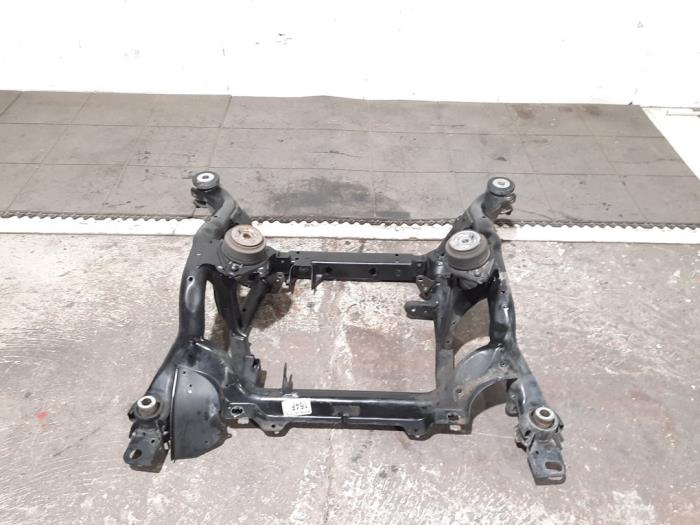 Used Subframe Mercedes ML II (164/4JG) 3.0 ML-320 CDI 4-Matic V6 24V Price € 229,90 Inclusive VAT offered by Autohandel Didier
