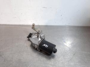 Used Front wiper motor Mercedes ML II (164/4JG) 3.0 ML-320 CDI 4-Matic V6 24V Price on request offered by Autohandel Didier