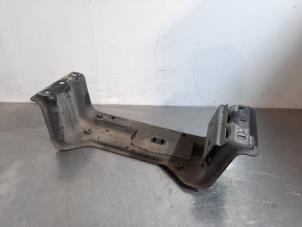 Used Gearbox mount Mercedes ML II (164/4JG) 3.0 ML-320 CDI 4-Matic V6 24V Price on request offered by Autohandel Didier