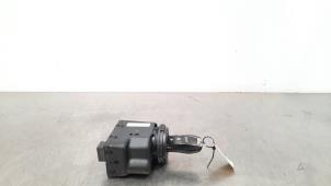 Used Ignition switch contact block Porsche Panamera (970) 3.0 V6 24V 2S Price on request offered by Autohandel Didier