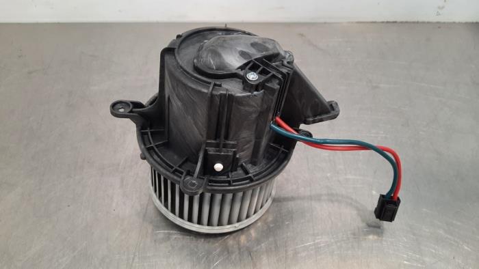Heating and ventilation fan motor from a Porsche Panamera (970) 3.0 V6 24V 2S 2014
