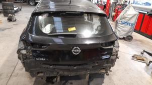 Używane Tylna klapa Opel Astra K 1.0 Turbo 12V Cena € 544,50 Z VAT oferowane przez Autohandel Didier