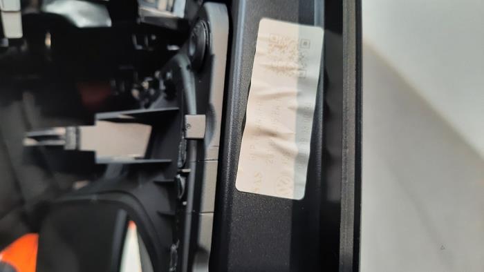 Listwa wykonczeniowa licznika kilometrów z Volkswagen Polo VI (AW1) 1.0 MPI 12V 2019