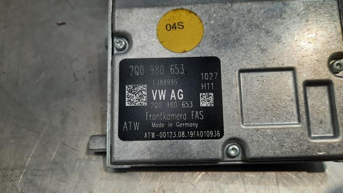 Kamera Vorderseite van een Volkswagen Passat Variant (3G5) 1.6 TDI 16V 2019