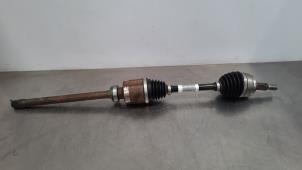Used Front drive shaft, right Peugeot 5008 II (M4/MC/MJ/MR) 2.0 BlueHDi 150 16V Price € 127,05 Inclusive VAT offered by Autohandel Didier
