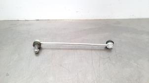 Used Anti-roll bar guide Peugeot 5008 II (M4/MC/MJ/MR) 2.0 BlueHDi 150 16V Price € 18,15 Inclusive VAT offered by Autohandel Didier