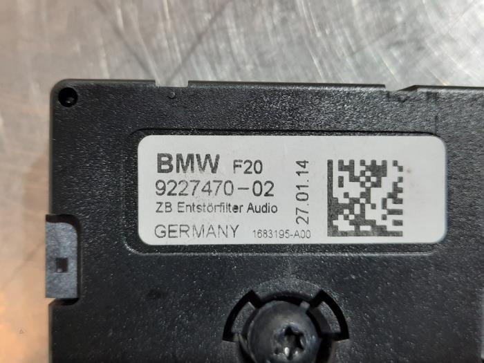 Antena z BMW 1 serie (F20) 116i 1.6 16V 2014