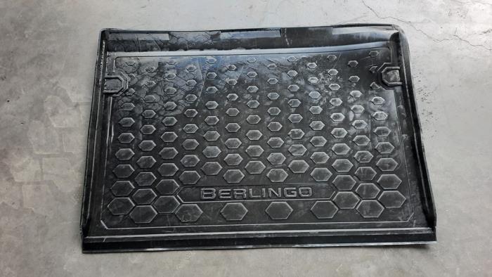 Boot mat from a Citroën Berlingo 1.5 BlueHDi 100 2019