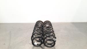 Used Rear coil spring Volkswagen T-Roc 1.6 TDI BMT 16V Price € 36,30 Inclusive VAT offered by Autohandel Didier