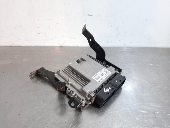 Used Engine management computer Kia Sportage (QL) 2.0 CRDi 136 16V VGT 4x4 Price € 229,90 Inclusive VAT offered by Autohandel Didier