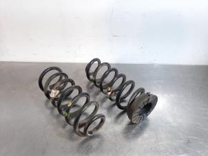 Used Rear coil spring Kia Sportage (QL) 2.0 CRDi 136 16V VGT 4x4 Price € 66,55 Inclusive VAT offered by Autohandel Didier