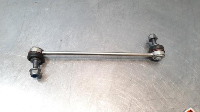 Anti-roll bar guide from a Renault Clio V (RJAB) 1.0 TCe 90 12V 2021