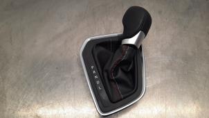 Used Gear stick cover Renault Clio V (RJAB) 1.0 TCe 90 12V Price € 36,30 Inclusive VAT offered by Autohandel Didier