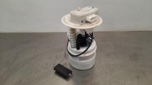 Used Electric fuel pump Renault Clio V (RJAB) 1.0 TCe 90 12V Price € 96,80 Inclusive VAT offered by Autohandel Didier