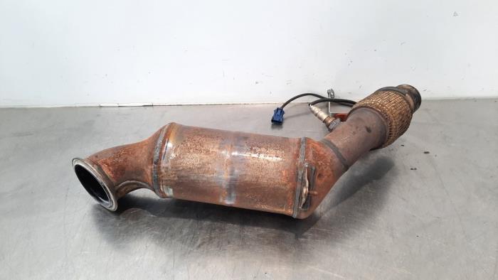 Front pipe + catalyst from a BMW 1 serie (F20) 118i 1.6 16V 2015